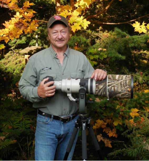 A biography picture of a chuck Heiting. 